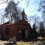 Zdjęcia z akcji sprzątania cmentarzy. Fot. Barbara Kowalewska